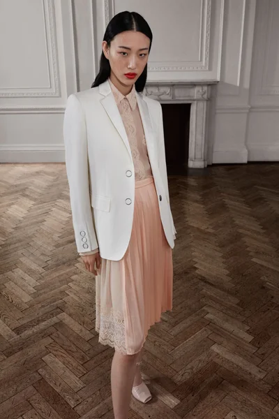 Look 5